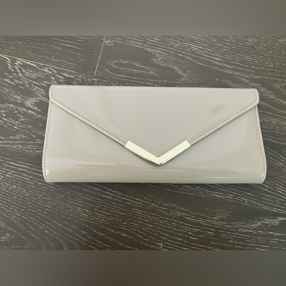 Patent leather tan clutch